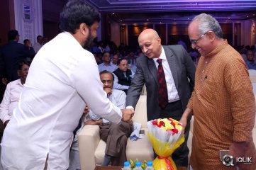 Celebs at Dr Vijay Dikshits Felicitation